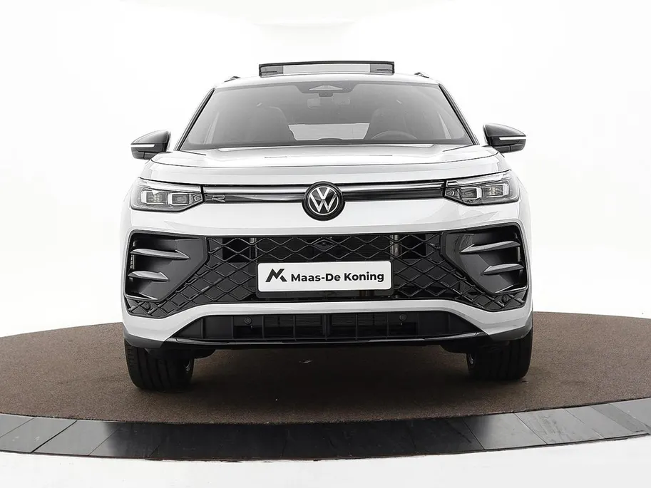 Volkswagen Tayron R-Line Edition 1.5 eHybrid 272 PK 6 versn. DSG · Assistance Pakket Plus · Black Style Pakket · Comfort Pakket · Design Pakket · Trekhaak inklapbaar, electr. ontgrendeling, incl. Trailer Assist ·