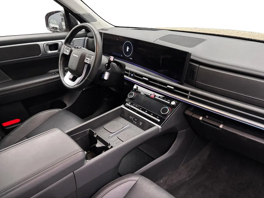 Hyundai Santa Fe 1.6 T-GDI PHEV Premium Plus 4WD 7p | Uniek Two Tone wrap Z-Signing | LED koplampen | Bose Audio | All Season banden | Lederen bekleding | NU Rijklaarprijs! Incl.12 Maanden, APK, Onderhoudsbeurt etc! Premiumpakket gratis!
