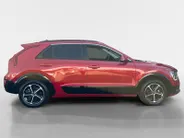 Kia Niro 1.6 GDi Hybrid DynamicPlusLine | Trekhaak | Schuifdak | Stoel en stuurverwarming | Dodehoekdetectie | Camera | verbruik 1 op 20!