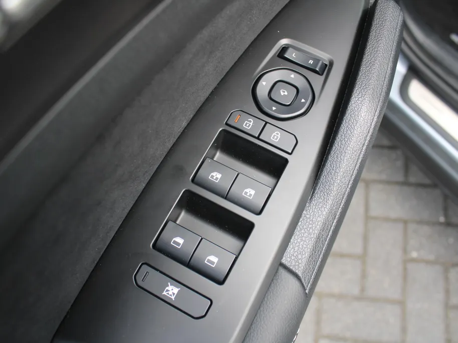 Kia Sportage 1.6 T-GDi Hybrid GT-PlusLine | Stuur-/stoelverwarming + ventilatie | Schuifdak | 360 Camera | HUD | LED | Stoelgeheugen | Elek. achterklep |