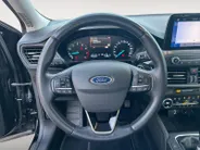 Ford Focus 1.0 EcoBoost Titanium Business | Navigatie | Apple carplay & Android auto | Winter pack | BLIS | Parkeersensoren voor en achter | Achteruitrijcamera | Trekhaak | Cruise control | Airco | Bovag garantie |