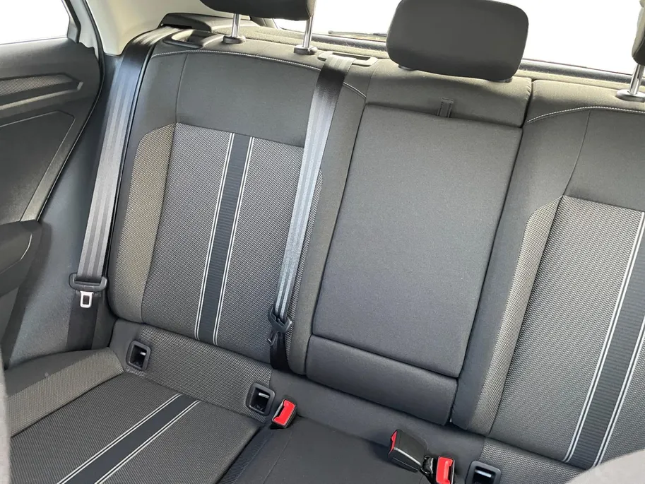Volkswagen T-Roc 1.5 TSI Sport | Automaat DSG | Navi | Trekhaak | Stoelverwarming