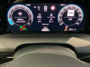 Volkswagen Golf 1.5 eTSI 150pk DSG R-Line · Apple/Android Car Play · Trekhaak ·  Camera + Parkeersensoren · Stoelverwarming · Garantie t/m 24-09-2030 of 100000km.