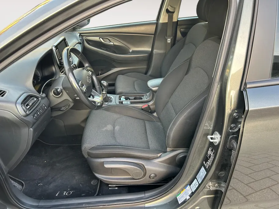 Hyundai i30 Wagon 1.0 T-GDi MHEV Comfort NU incl. 12 maanden garantie! Zeer mooie uitvoering!