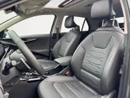Kia Niro 1.6 GDi Hybrid DynamicPlusLine | Head up display | Elektrische achterklep | Stoel-en stuurverwarming | Lederen bekleding | Schuif/kantel dak | Parkeersensoren v +a