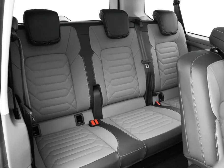 Volkswagen Caravelle Bedrijfswagens Style 70kWh / 218pk L2 · 8-zits · 734104