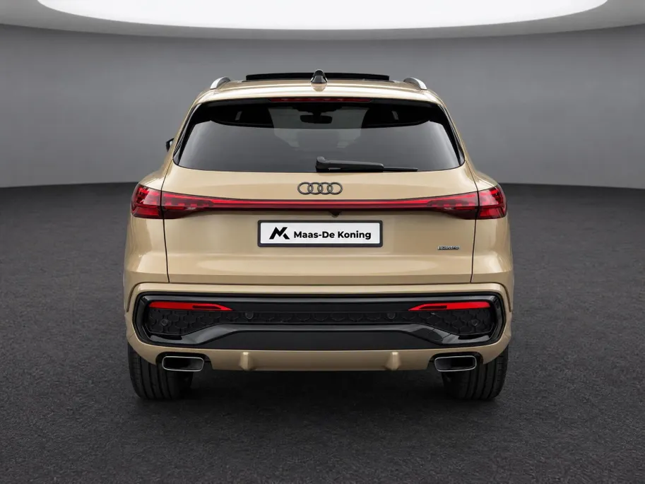 Audi Q5 e-hybrid quattro S edition 299 PK · Head-up display · Adaptieve luchtvering · Glazen panoramadak