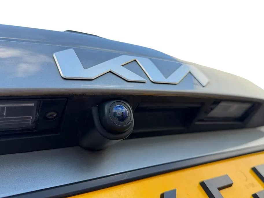 Kia Niro EV DynamicLine 64.8 kWh | Zeer nette auto | Navigatie | Apple CarPlay & Android Auto | Achteruitrijcamera | Fabrieksgarantie t/m 6-2030 |