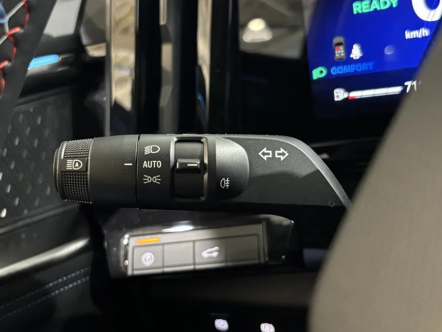 Renault Espace 200PK E-Tech Full Hybrid Esprit Alpine 7p. AT | DEMO | 7 Zitplaatsen | Solarbay Panorama Dak | Harman Kardon Audio | 360 Camera | Head Up Display | Climate Control | Apple CarPlay/Android Auto |