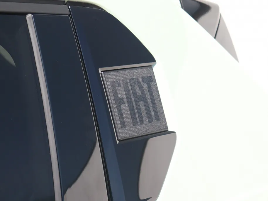 Fiat Grande Panda 1.2 Hybrid 100 PK Icon | Pack Style | Automaat