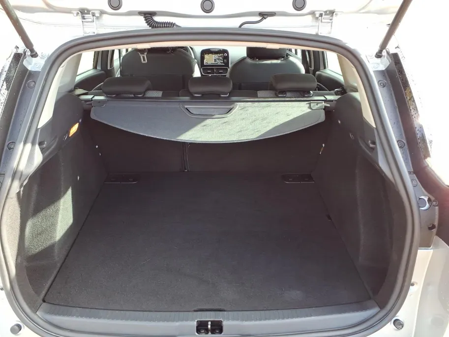 Renault Clio Estate 0.9 TCe Intens Navi , climate , parkeersensor , tel , lm velgen , usb , cruise .