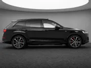 Audi Q7 55 TFSIe 381pk Quattro Pro Line S Panoramadak · Trekhaak · Luchtvering · B&O · Leder Valcona · Elek. Stoelen + Geheugen Bestuurder · 21'' Inch · 360 Camera · SOH 97,2% · EXTRA INRUILKORTING ·