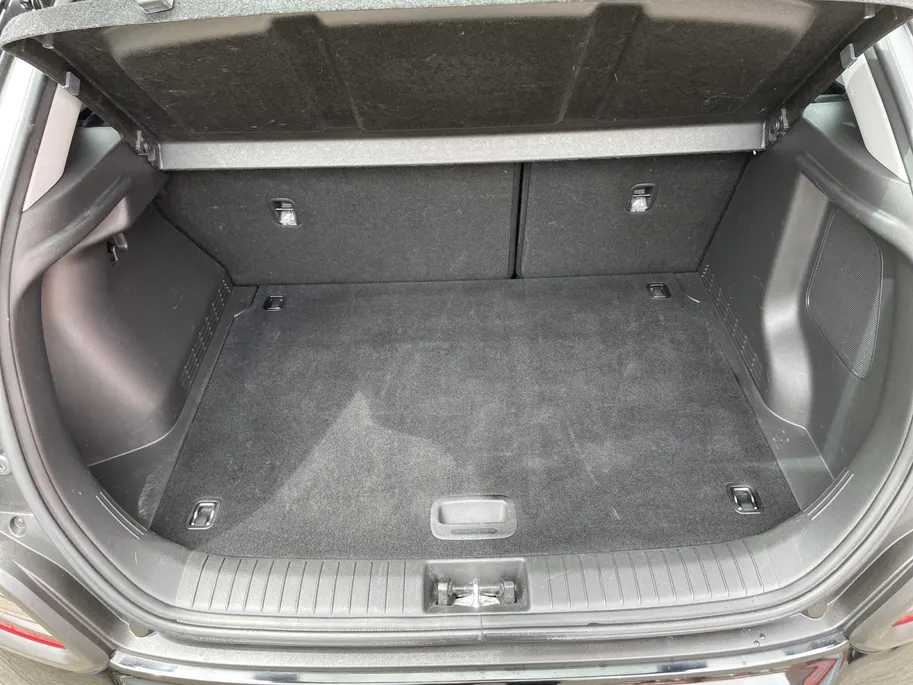Hyundai Kona 1.6 GDI HEV Comfort | Navigatie | Parkeer sensoren| Climate Control| Camera| Lichtmetalen velgen| Apple Carplay/Android Auto| Cruise Control