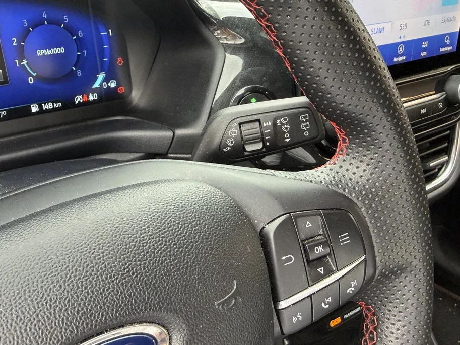 Ford Puma 1.0 EcoBoost Hybrid 125 pk ST-Line Navigatie - Apple Carplay/Android Auto - Winter Pack
