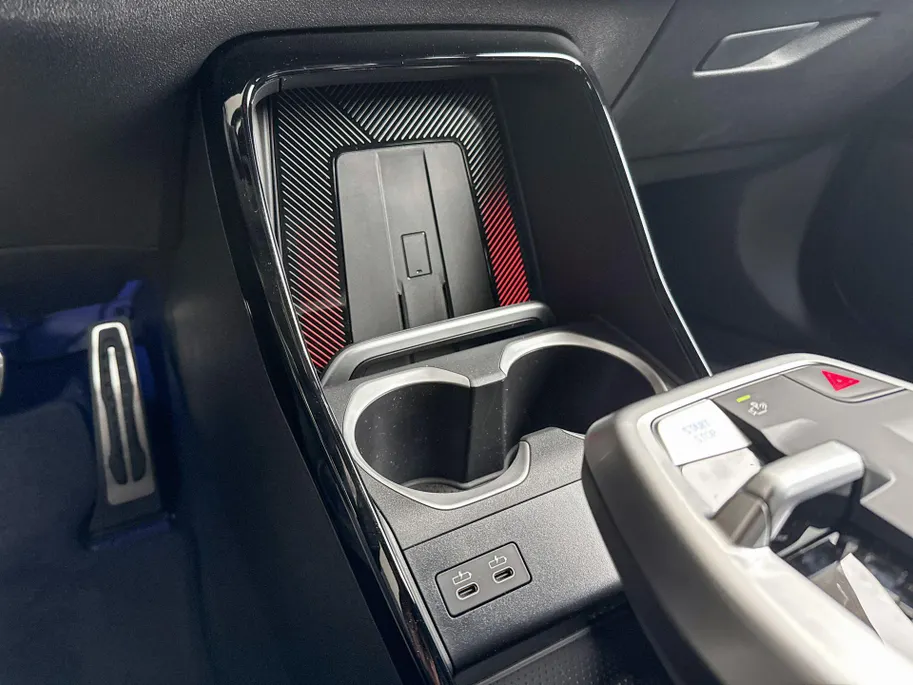 BMW iX2 eDrive20 67 kWh M Sport Edition