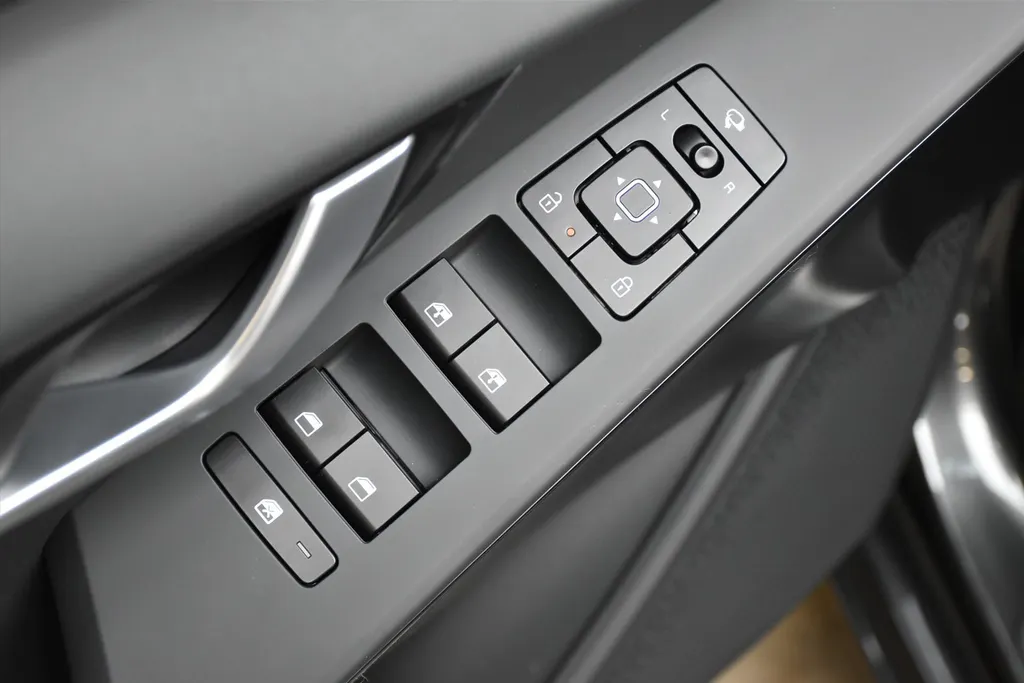 Kia Niro 1.6 GDi Hybrid 138pk DCT6 DynamicLine Direct leverbaar!