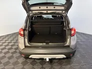 Renault Captur 150PK TCe Intens Automaat | 1ste Eigenaar | Trekhaak | 1200kg Trekgewicht | Cruise Control | Climate Control | Navigatie | Camera | Parkeersensoren | Licht & Regen Sensor | Armsteun |