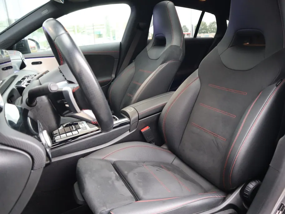 Mercedes-Benz CLA Shooting Brake 250 e Star Edition AMG Line l Panoramadak l Stoelverwarming l Ambiente lichtpakket