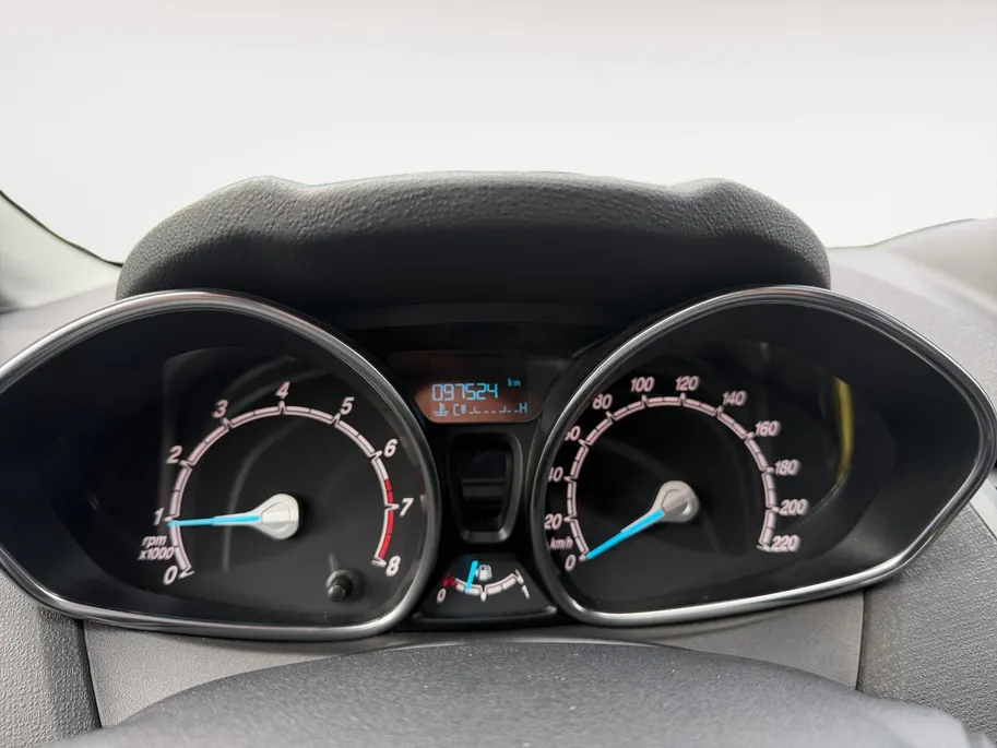 Ford Fiesta 1.0 Style Ultimate | Dealer onderhouden | NL auto | Navigatie | Parkeersensoren voor en achter | Achteruitrijcamera | 15' lichtmetalen velgen | Airco | Cruise control | Bluetooth | Privacy glas | Bovag garantie |