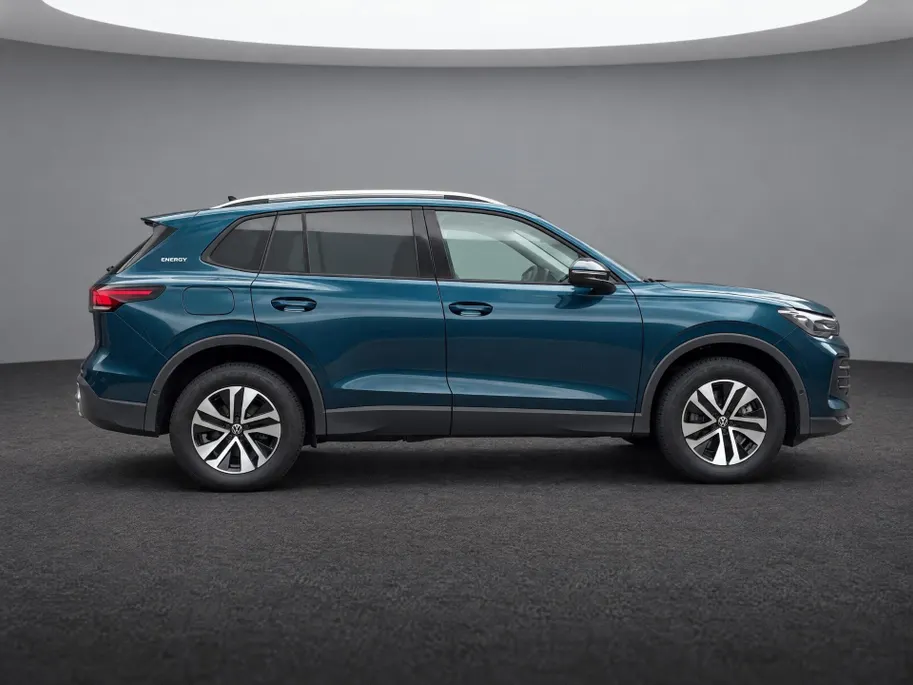Volkswagen Tiguan 1.5 eHybrid 204pk DSG Life · 360 Camera · Wegklapbare Trekhaak · Dodehoek Detectie · Stoel-& Stuurverwarming · 17'' Inch · Garantie t/m 14-12-2030 of 100.000km
