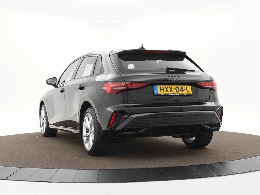 Audi A3 Sportback 40 TFSIe 204pk S-tronic S edition · Camera · Stoelverwarming · Apple/Android Car Play · Park Assist · Navigatie · 17'' Inch · Garantie t/m 27-07-2029 of 100.000km