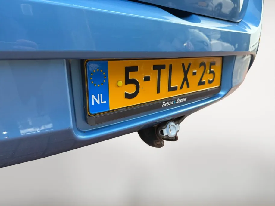 Renault Twingo 1.2 16V Parisienne | Zeer nette auto | Open dak | Bluetooth Radio | Airconditioning | Afneembare Trekhaak | 12 maanden BOVAG garantie |