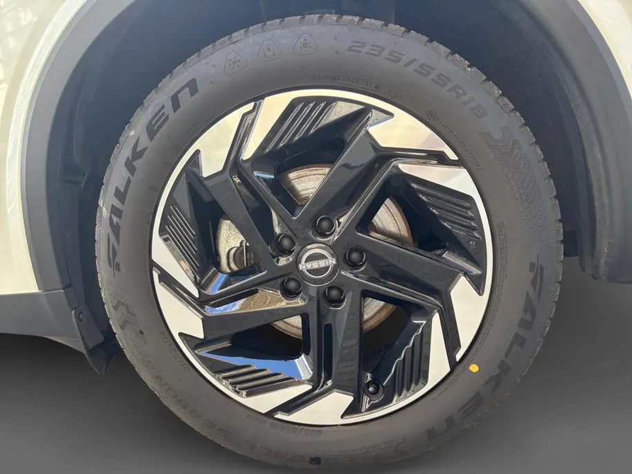 Nissan QASHQAI N-Connecta 158PK AUTOMAAT | Navigatie | Google Built-in | Adaptive Cruise Control | Climate Control | 360 camera | Parkeersensoren rondom | Lichtmetalen velgen | Panorama dak |