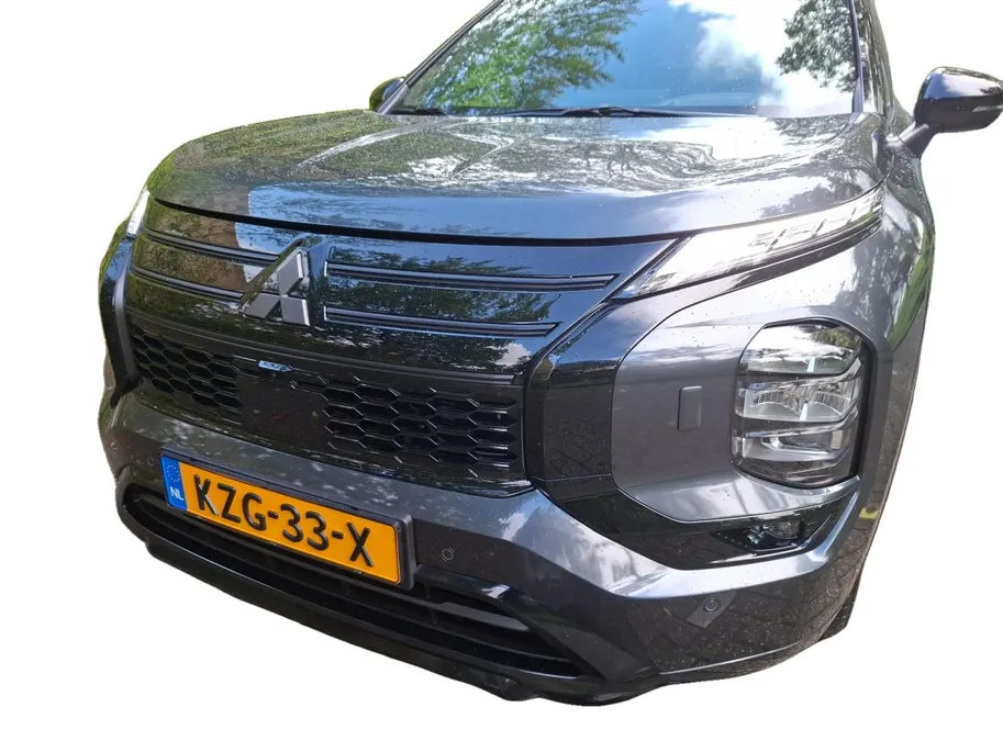 Mitsubishi Outlander 2.4 PHEV Black Edition | RIJDEND, VRAAG NAAR ACTUELE KM STAND | FULL OPTION | 360 CAMERA | STUUR, VOORRUIT, STOEL VERWARMING & VERKOELING |