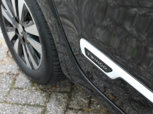 Renault Twingo 1.0 SCe Intens | navigatie | climate control |  lichtmetalen velgen | all season banden