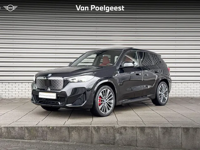 BMW iX1