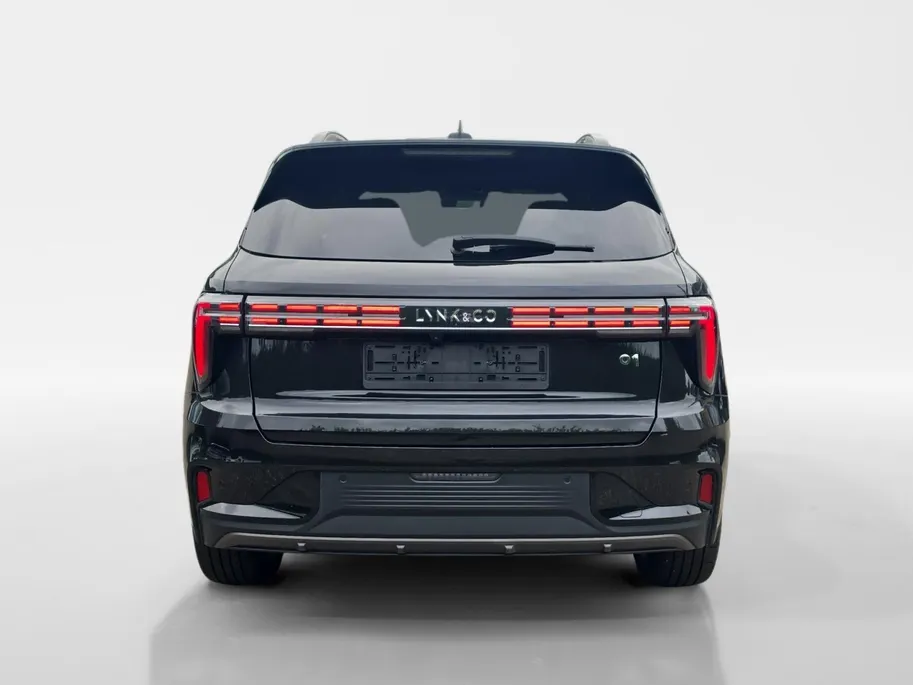 Lynk & Co 01 1.5 More | Navigatie | Climate control | 360Gr camera | Keyless | Stoel + Stuurverwarming