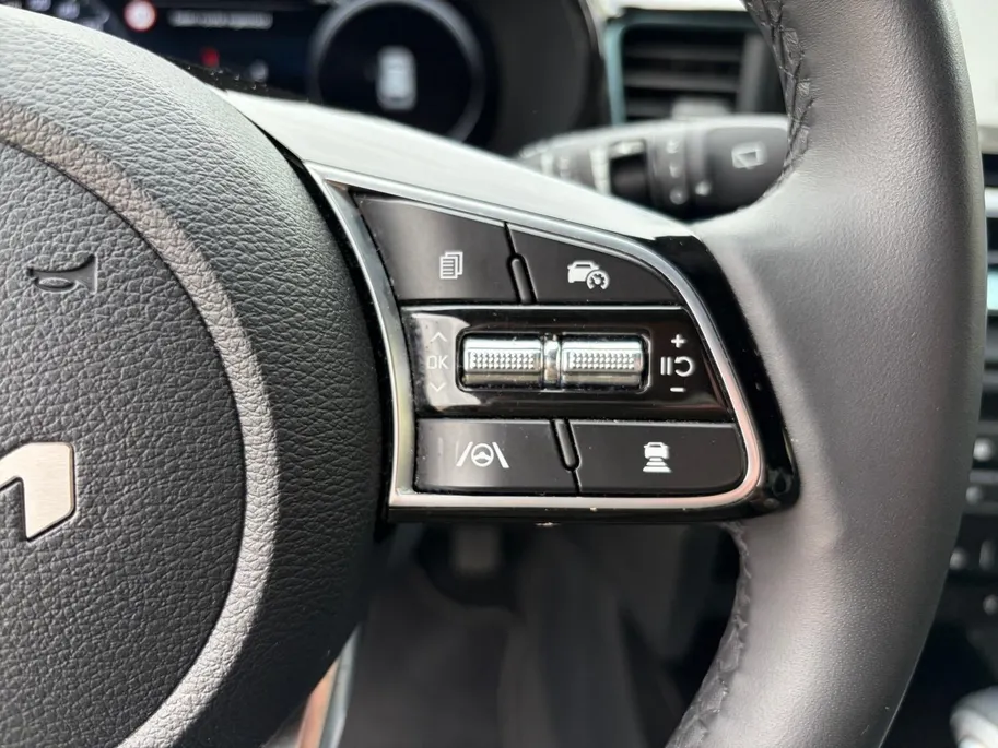 Kia Ceed Sportswagon 1.0 T-GDi MHEV Design Edition Automaat | Navi | Clima | Adaptive Cruise | Camera | Stoel-/Stuurverwarming | JBL Soundsysteem | LED Koplampen