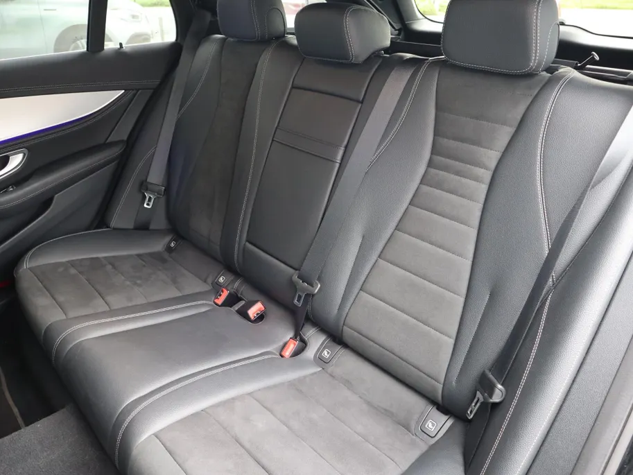 Mercedes-Benz E-Klasse Estate 300 e Business Solution AMG l Keyless l Achteruitrijcamera l Stoelverwarming l Ambiente lichtpakket