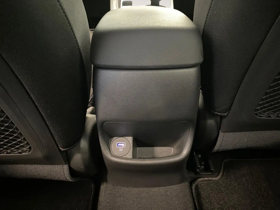 Hyundai Kona EV | 64 KWH | COMFORT | APPLE CARPLAY | CAMERA | DEALERONDERHOUDEN |
