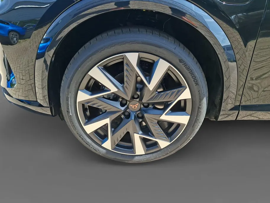 CUPRA Formentor 1.5 TSI e-Hybrid business | 19 inch | Stuurverwarming | Open dak | Trekhaak