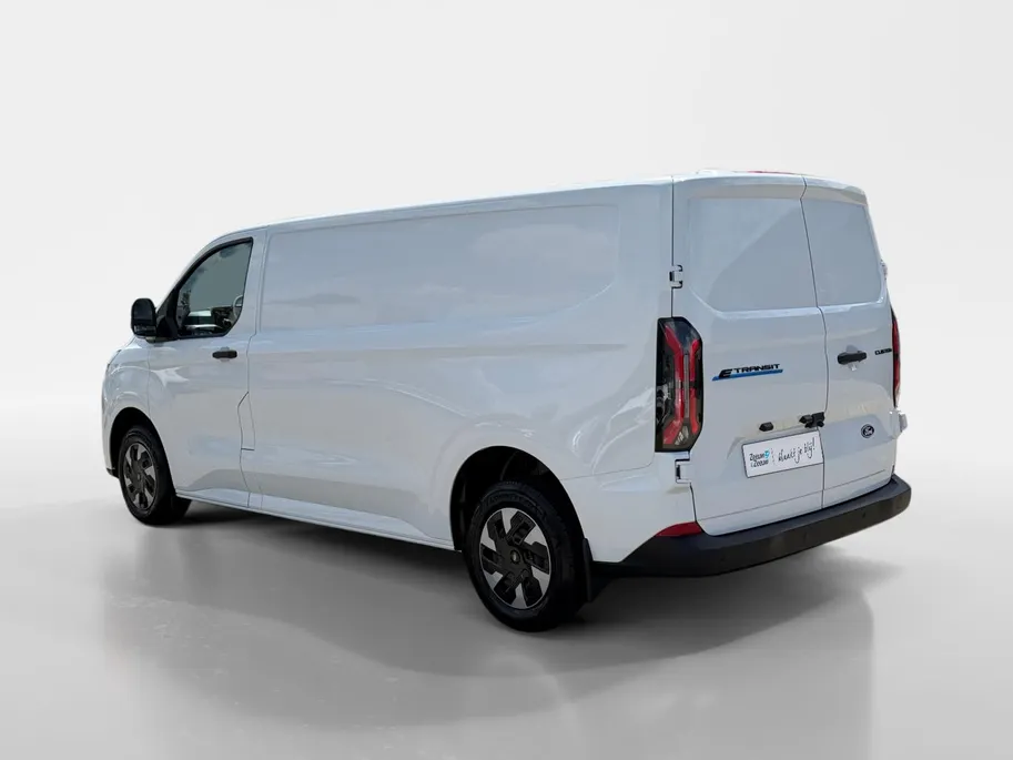 Ford E-Transit Custom 340 L2H1 Trend 71 kWh | Nieuw te Bestellen | 0,99% Financiering | 370km WLTP Rijbereik | All Weather Banden | Achteruitrijcamera| Parkeersensoren voor & achter | Cruise Control | Apple Carplay & Android Auto