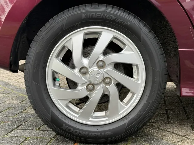 Mitsubishi Space Star 1.2 MIVEC 80PK Auto Stop & Go Intense+