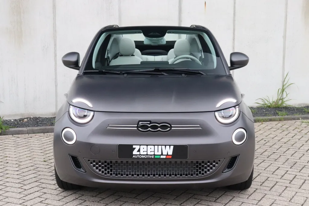 Fiat 500e C La Prima 42 kWh | 'Matt Grijs' | Technology | Winter | Camera | 17'