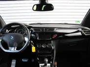 DS DS 3 1.2 PureTech Performance Line | Automaat | Navi | Trekhaak | Clima | 17' LM Velgen | Camera |