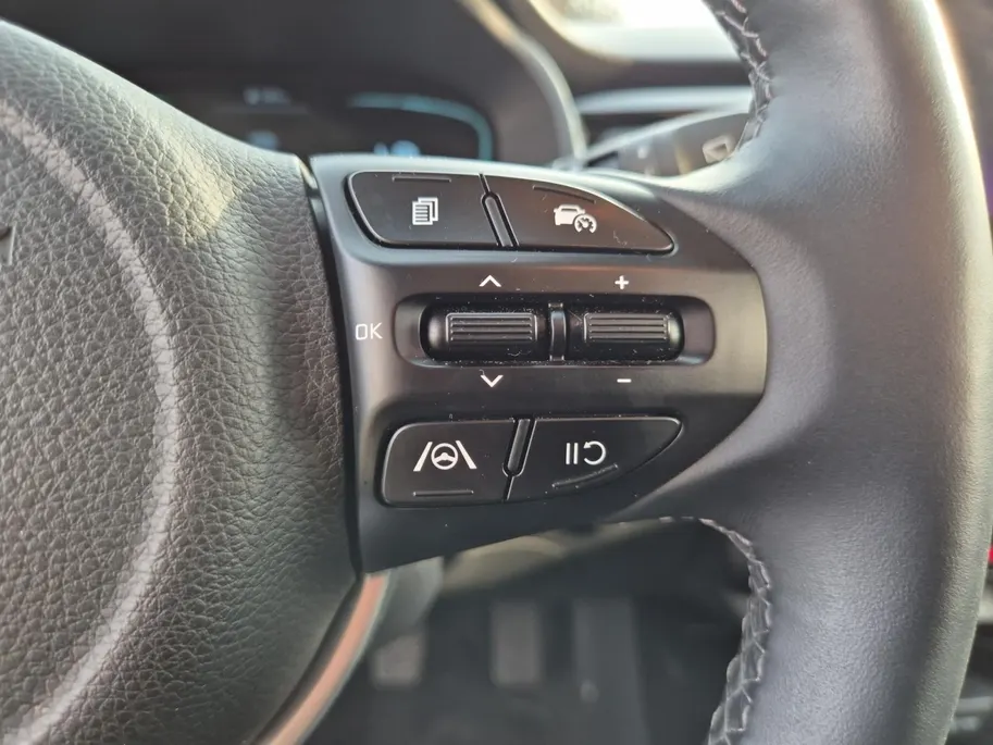 Kia Stonic 1.0 T-GDi MHEV DynamicPlusLine | Cruise Control | Climate Control | Stoelverwarming | Stuurverwarming | Navigatie | Camera | Privacy Glass |