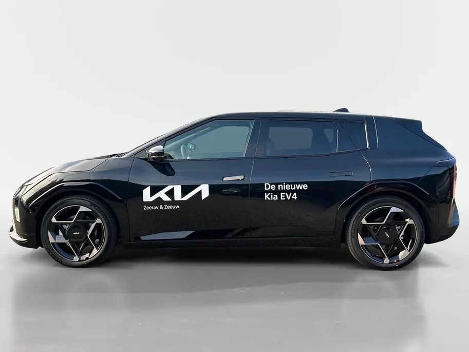 Kia EV4 Hatchback GT-PlusLine 81.4 kWh | Schuif/kanteldak | Lederen bekleding | 360 Graden camera | Head up display | Elektrische achterklep | Elektrische stoel verstelling met geheugen | Stoel verwarming + ventilatie voor | Dodehoek camera | Draadloze oplader | 
