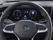 Volkswagen Tiguan 1.5eHybrid 272PK R-Line · Panoramadak · Trekhaak · Camera · Apple/Android Car Play · Garantie t/m 26-06-2030 of 100000km.