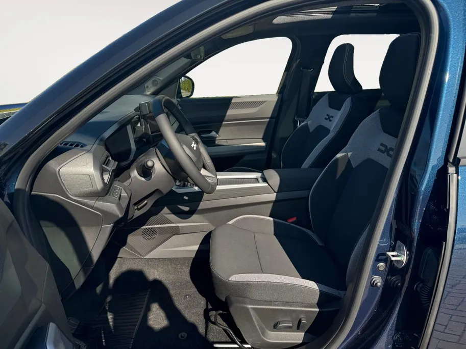 Dacia Bigster 1.8 Hybrid 155 Journey | UIT VOORRAAD LEVERBAAR!! NU MET €500,- INTRODUCTIEVOORDEEL.