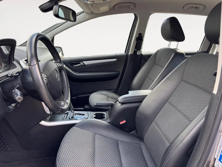 Mercedes-Benz A-Klasse 180 Avantgarde Automaat | Airco | Cruise Control | Stoelverwarming | Bluetooth | 12 maanden garantie! |
