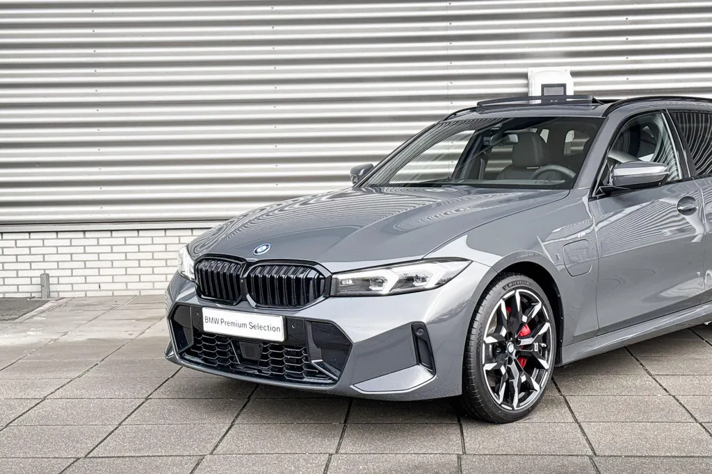 BMW 3 Serie Touring 330e