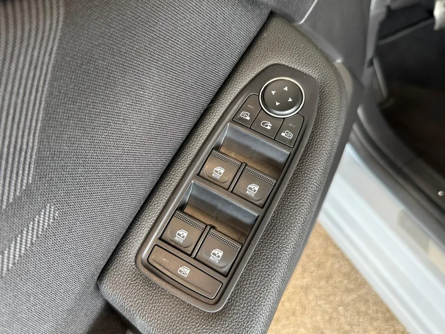 Renault Clio 1.6 E-Tech Full Hybrid 145 esprit Alpine *Automaat*Navi+360Camera*Stoel/Stuur Verw.*Adaptive Cruise*Climate *Sportieve uitvoering!