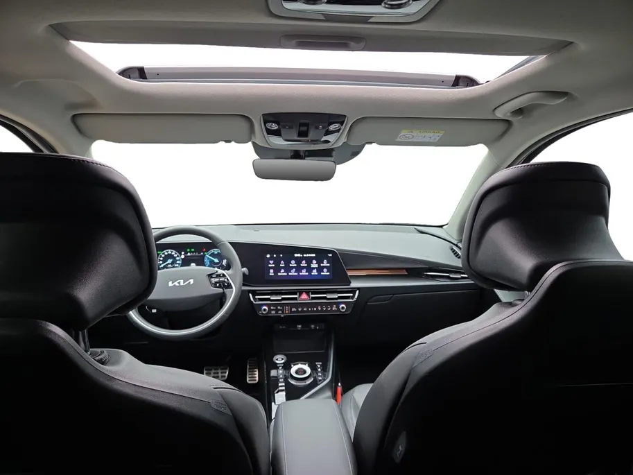 Kia Niro 1.6 GDi Hybrid ExecutiveLine Meest luxe uitvoering | Dealer onderhouden | Schuif-/kanteldak | Cruise Control Adaptief | Dodehoek Detectie | Head up Display | Stoelverwarming en Ventilatie | Harman/Kardon | Android & Carplay | NAP