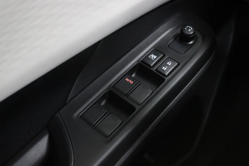 Suzuki Swift 1.2 Select Smart Hybrid Automaat / Keyless / Camera / Navigatie / Adaptieve Cruise Control /