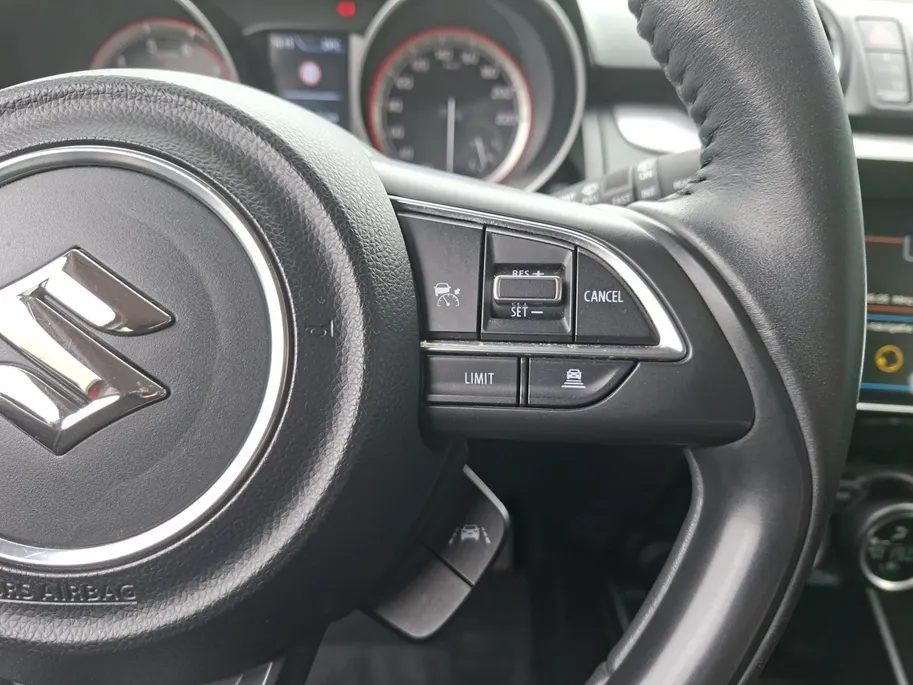 Suzuki Swift 1.2 Style Smart Hybrid | Navigatie | Hoge instap | Adaptieve cruise control | Blind spot