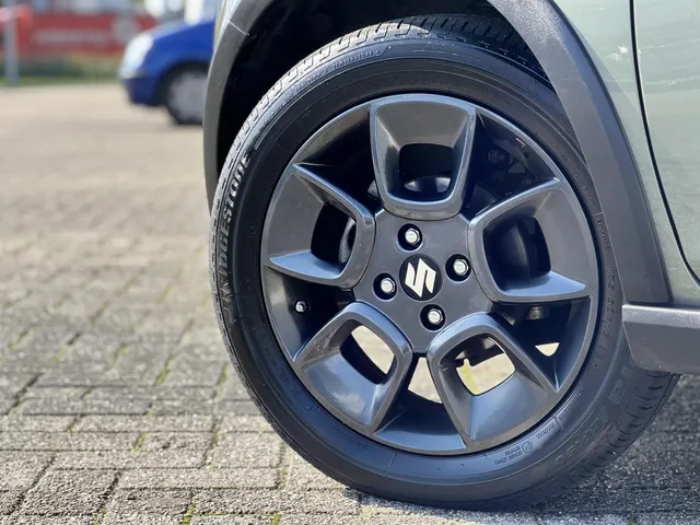 Suzuki Ignis 1.2 Smart Hybrid Select Automaat | Lage Kilometerstand | Apple Carplay & Android Auto | Airco | 16' LM Velgen